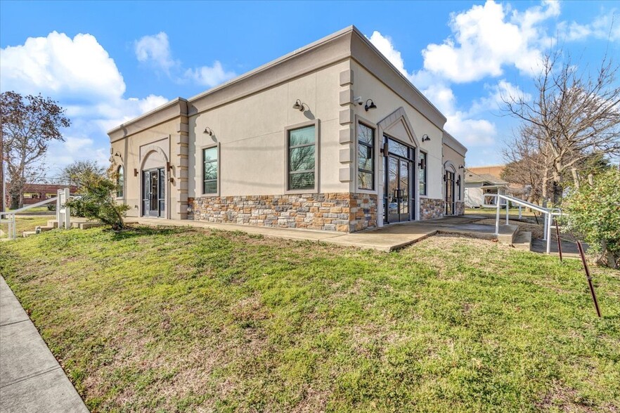 401 W Main St, Allen, TX en venta - Foto del edificio - Imagen 3 de 42