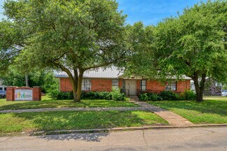 Más detalles de 220 S Elm St, Sherman, TX - Oficina en venta