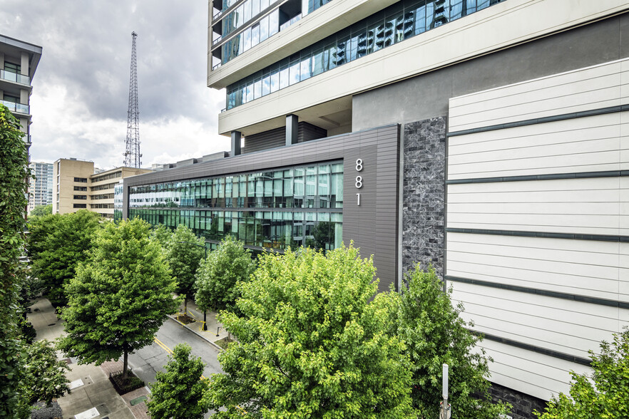 881 Peachtree St NE, Atlanta, GA en alquiler - Foto del edificio - Imagen 1 de 16