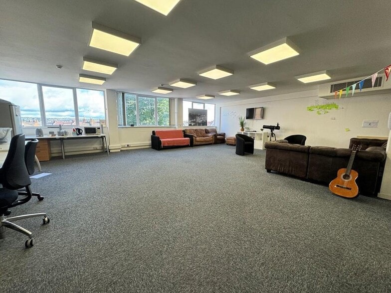 33 Kingston Crescent, Portsmouth en alquiler - Foto del edificio - Imagen 3 de 28