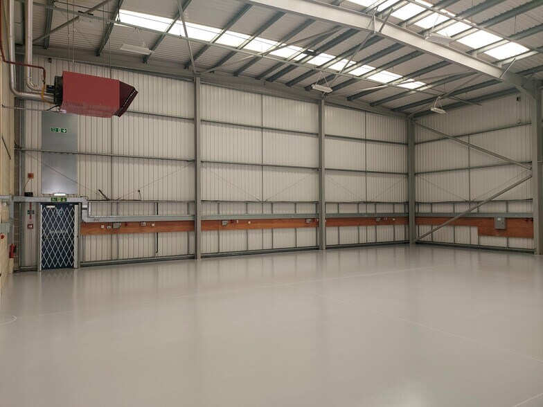 Units 17-18, Decimus Park, Tunbridge Wells en alquiler - Foto del interior - Imagen 3 de 7