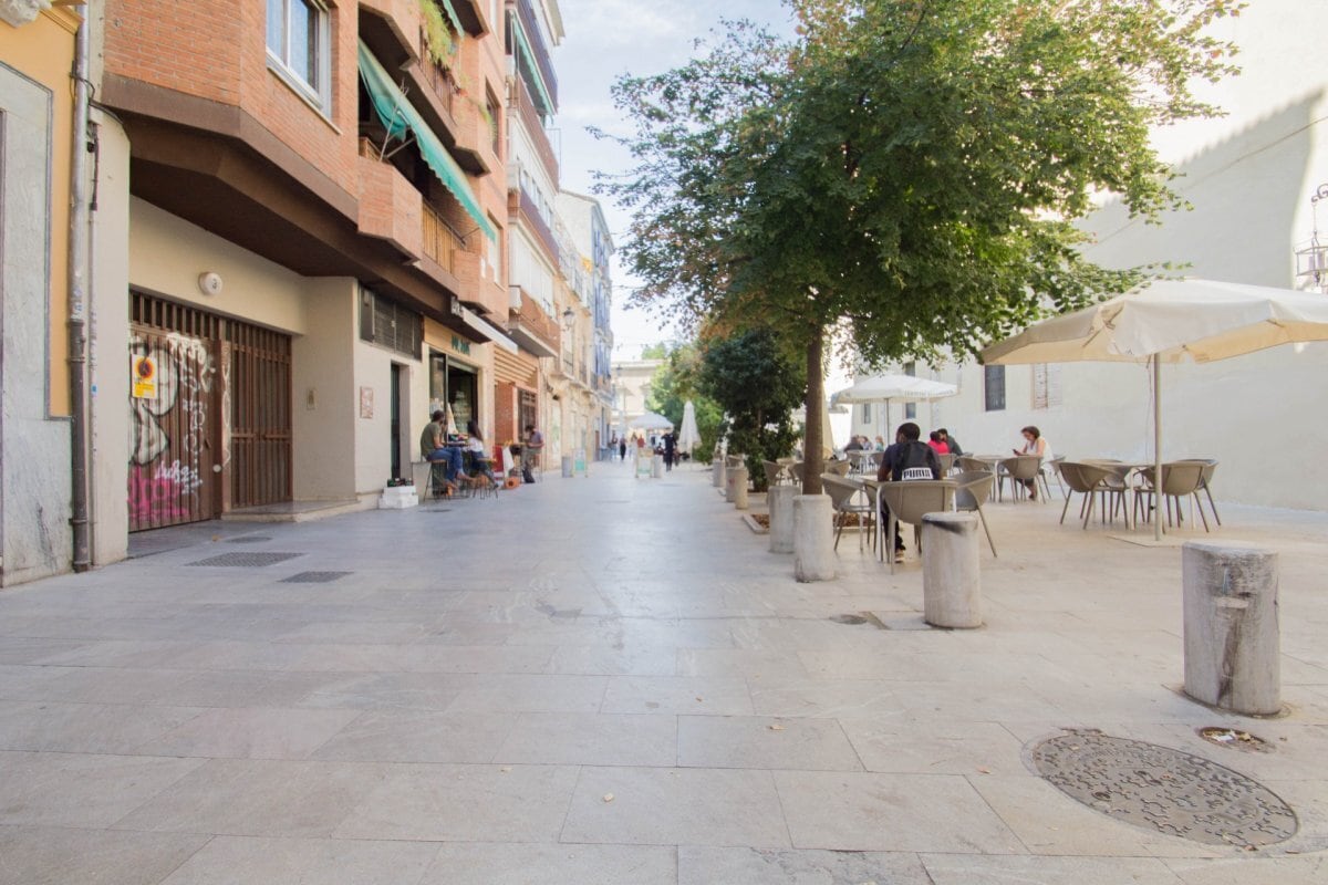 Local en Granada, Granada en venta Foto del edificio- Imagen 1 de 16