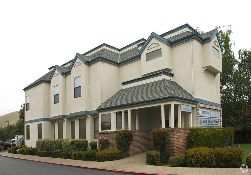 16175 Monterey Rd, Morgan Hill, CA en alquiler - Foto del edificio - Imagen 3 de 52