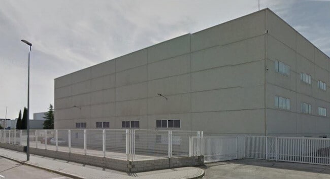 Más detalles de Calle Honduras, 6 T, Alcalá de Henares - Nave en venta