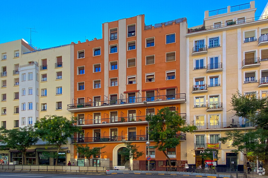 Oficinas en Madrid, MAD en alquiler - Foto del edificio - Imagen 2 de 2