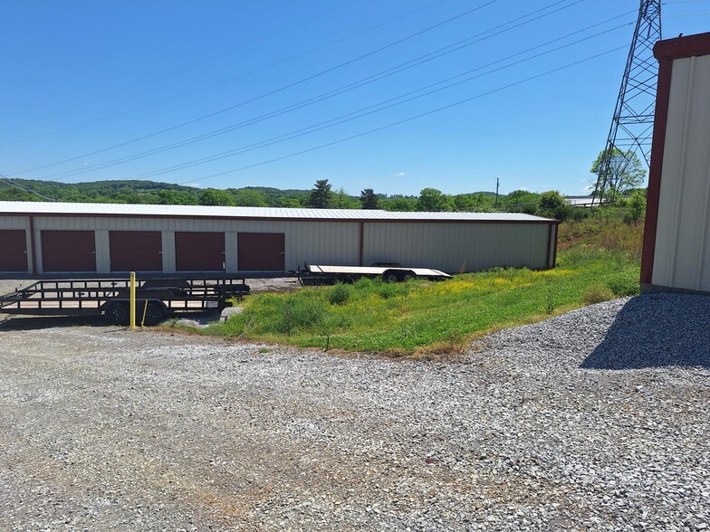 770 Highway 25 W, Castalian Springs, TN en venta - Foto del edificio - Imagen 3 de 4