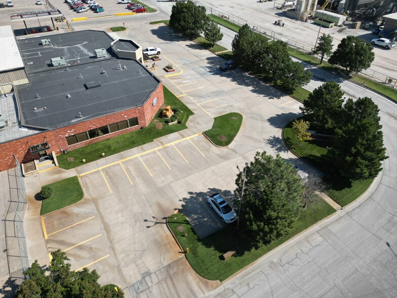 2060 E Tulsa St, Wichita, KS en alquiler - Foto del edificio - Imagen 3 de 4