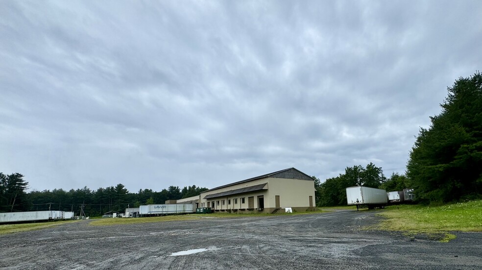 100 Servistar Industrial Way, Westfield, MA en alquiler - Foto del edificio - Imagen 2 de 4