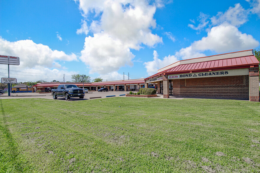 138 S Bowen Rd, Arlington, TX en alquiler - Foto del edificio - Imagen 1 de 7