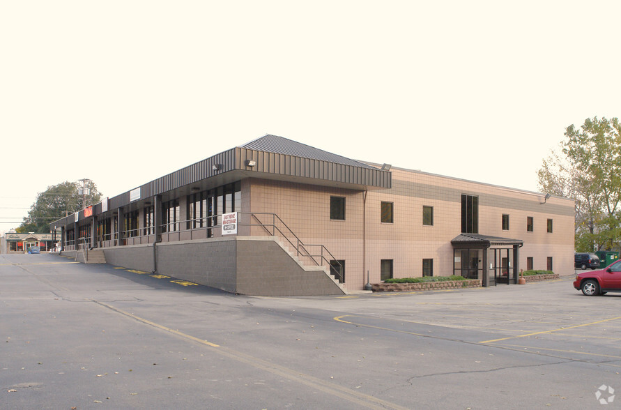 1945 E Ridge Rd, Rochester, NY en alquiler - Foto del edificio - Imagen 3 de 4