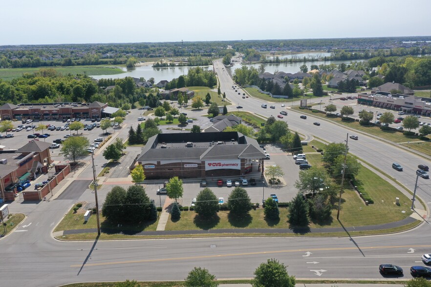 11591 Olio Rd, Fishers, IN en venta - Foto del edificio - Imagen 3 de 9