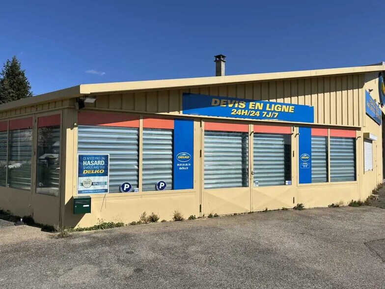 8 Avenue De Jallieu, L'Isle-d'Abeau en alquiler - Foto del edificio - Imagen 3 de 9