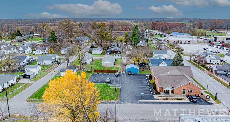 214 E McClain Ave, Scottsburg, IN en venta - Foto del edificio - Imagen 2 de 3