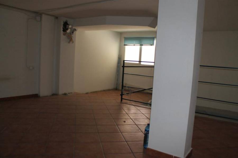 Sant Andreu de la Barca, BAR 08740 - Unidad Es4-Pt01 -  - Foto del interior - Image 1 of 2