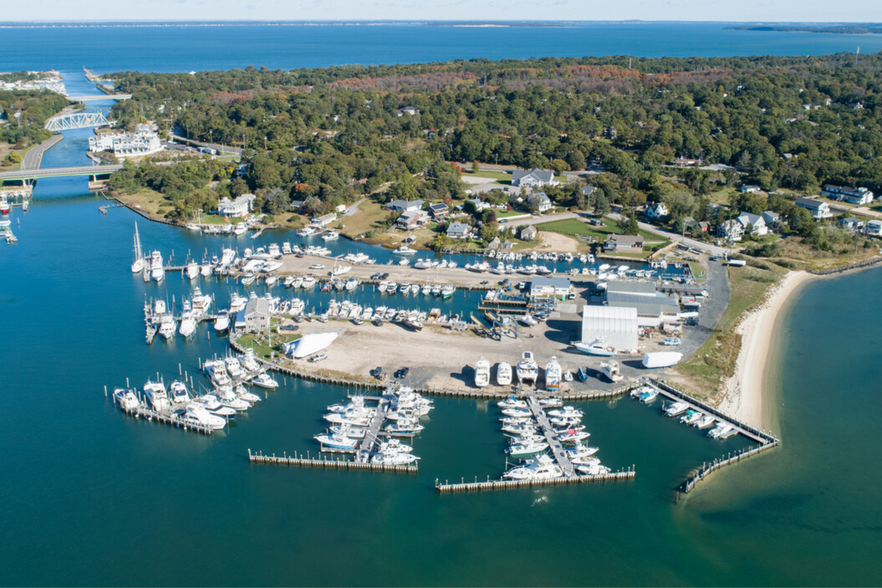 6 Tepee St, Hampton Bays, NY en alquiler - Vista aérea - Imagen 2 de 8