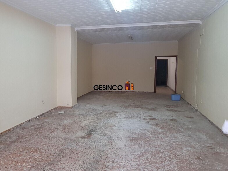 Local en Ontinyent, Valencia en venta - Foto del edificio - Imagen 3 de 4