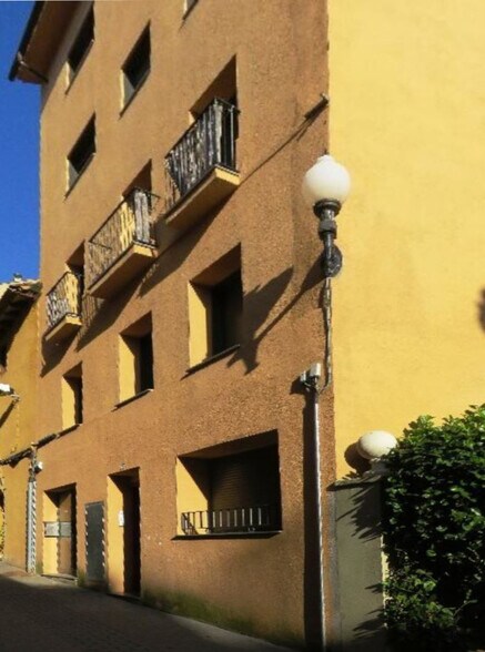 Edificio residencial en Sant Hilari Sacalm, Gerona en venta - Foto principal - Imagen 1 de 2