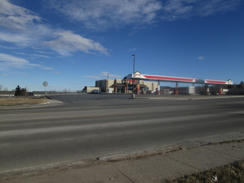 3333 College Drive, Cheyenne, WY en venta - Foto del edificio - Imagen 3 de 4