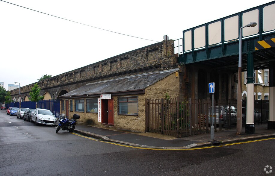 338-349 Thorpe Rd, London en alquiler - Foto del edificio - Imagen 2 de 11