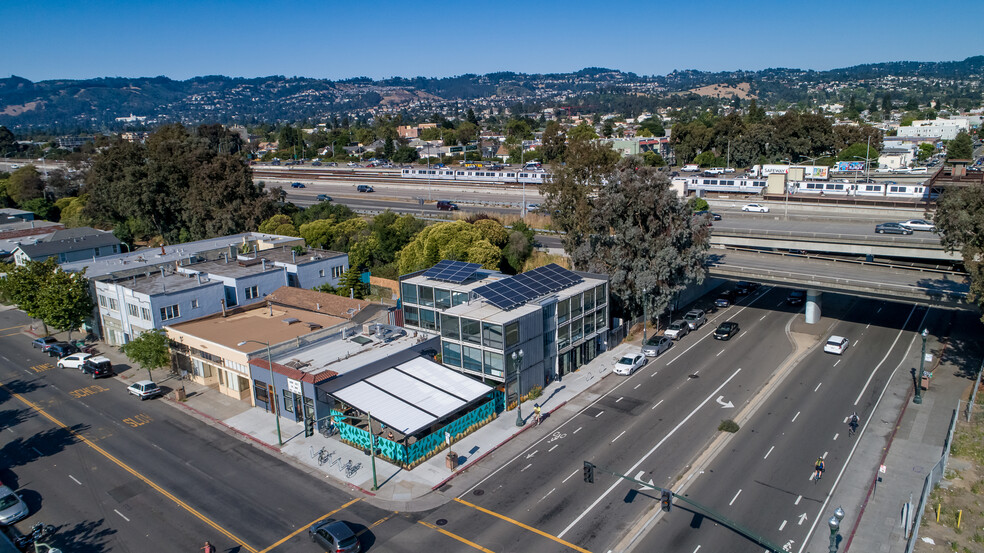 644 40th St, Oakland, CA en alquiler - Foto del edificio - Imagen 1 de 12