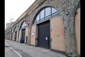 Más detalles de 18-23 Almond Rd, London - Nave en alquiler