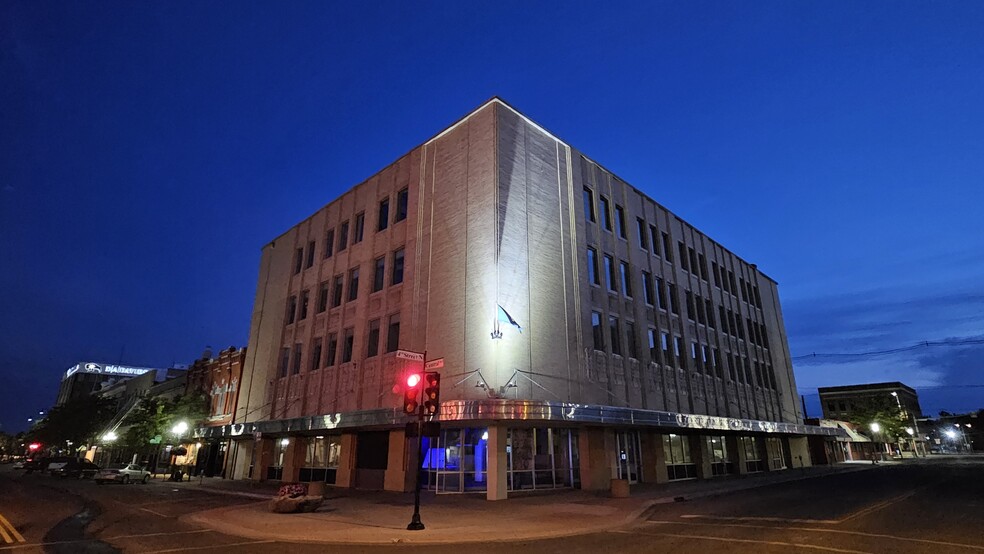 321 Central Ave, Great Falls, MT en alquiler - Foto del edificio - Imagen 1 de 120