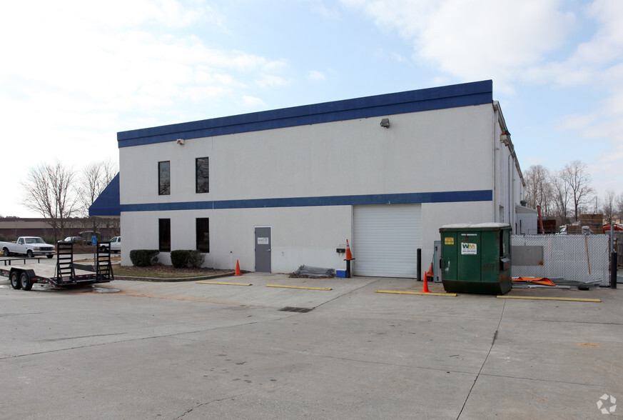 100 Creekside Industrial Ct, Lawrenceville, GA en alquiler - Foto del edificio - Imagen 2 de 4