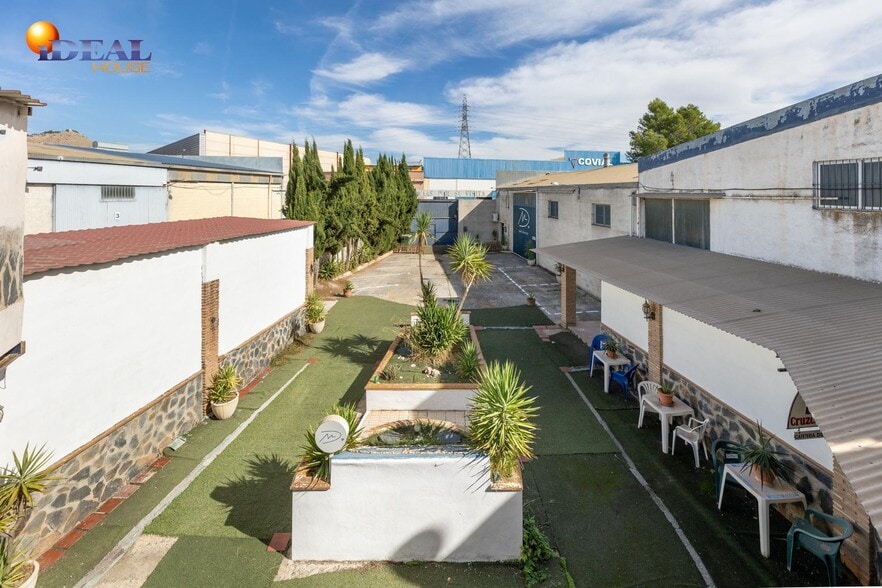 Nave en Atarfe en venta - Foto del edificio - Imagen 1 de 34