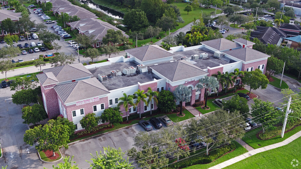 12401-12555 Orange Dr, Fort Lauderdale, FL en alquiler - Foto del edificio - Imagen 3 de 15