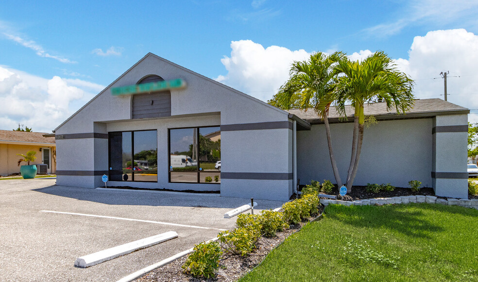 4202 Del Prado Blvd, Cape Coral, FL en venta - Foto del edificio - Imagen 1 de 8