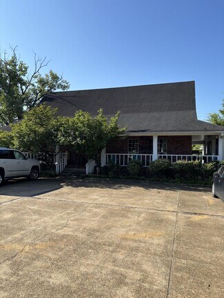 Más detalles de 915 W Main St, Tupelo, MS - Local en venta