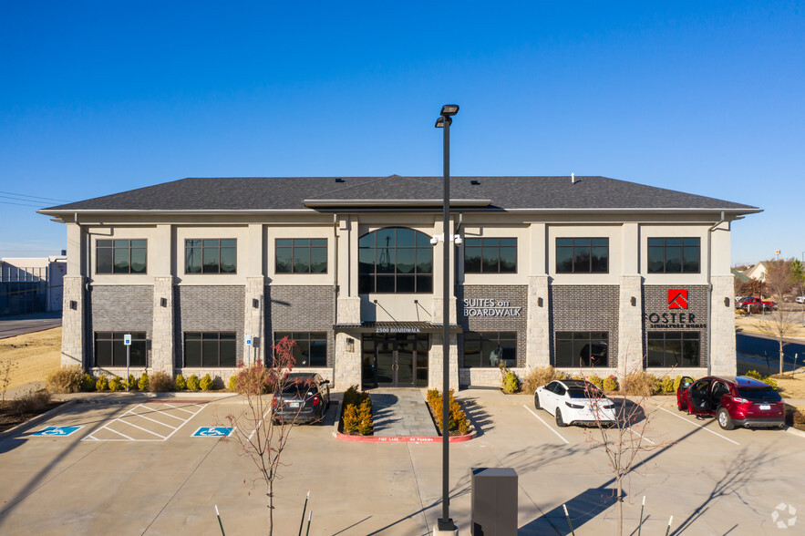 2500 Boardwalk, Norman, OK en alquiler - Foto del edificio - Imagen 2 de 35