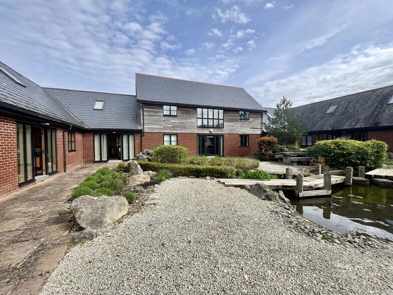 Fryern Court Rd, Fordingbridge en alquiler - Foto del edificio - Imagen 2 de 18