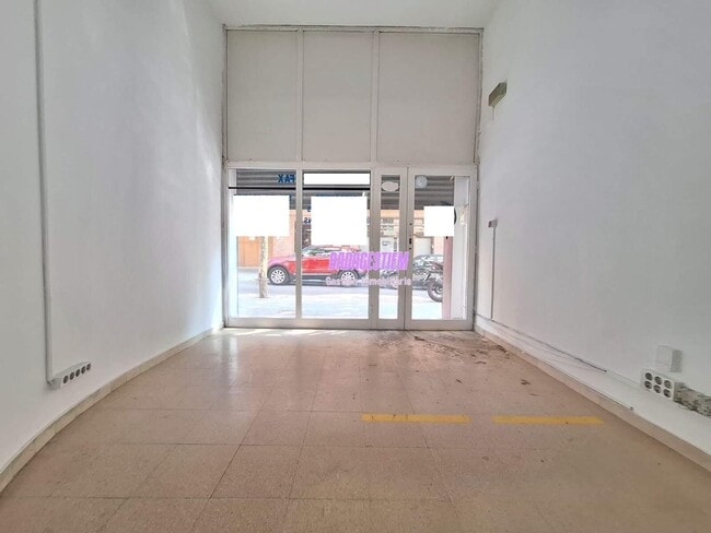 Más detalles de Carrer Prim, Badalona - Local en alquiler