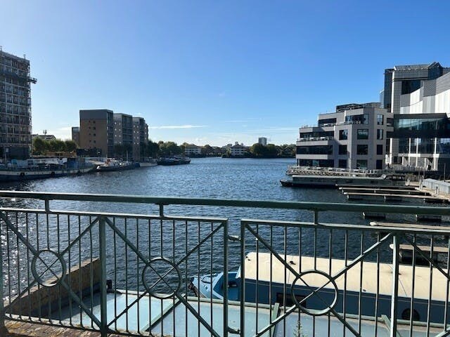 17 Pepper St, London en venta - Foto del edificio - Imagen 3 de 3