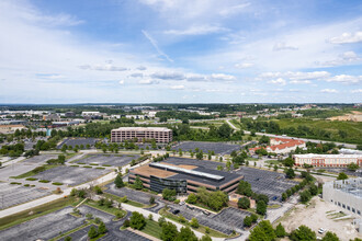 13640-13690 Riverport Dr, Maryland Heights, MO - VISTA AÉREA  vista de mapa - Image1