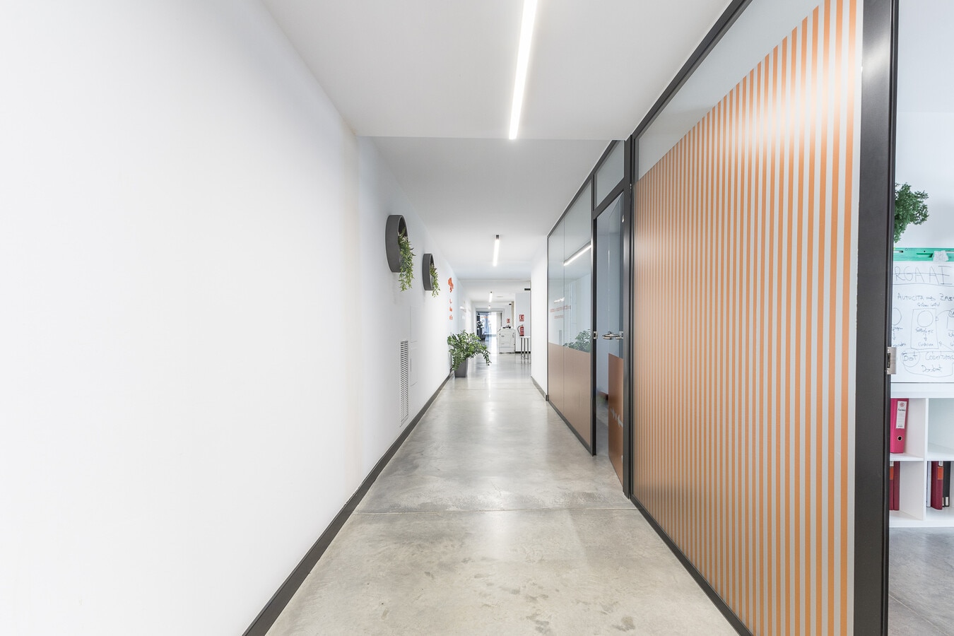 L'Hospitalet de Llobregat, BAR 08906 - Unidad 1 -  - Foto del interior - Image 1 of 33