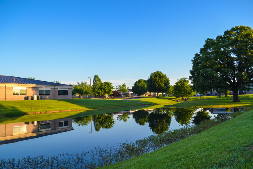 1005 Beau Terre Dr, Bentonville, AR en alquiler - Foto del edificio - Imagen 2 de 7