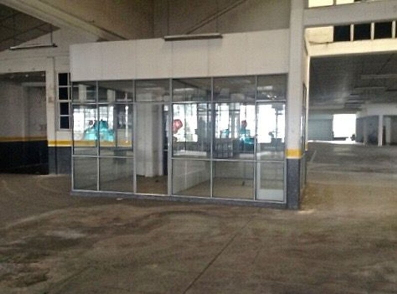 Nave en Santiago de Compostela, La Coruna en venta - Foto del interior - Imagen 3 de 10