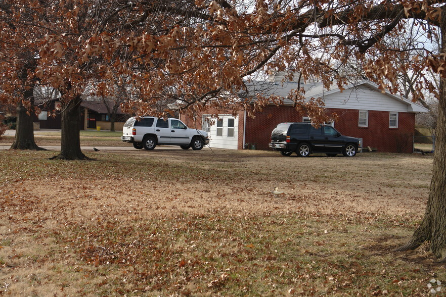 151 N Ridge Rd, Wichita, KS en alquiler - Foto del edificio - Imagen 3 de 4