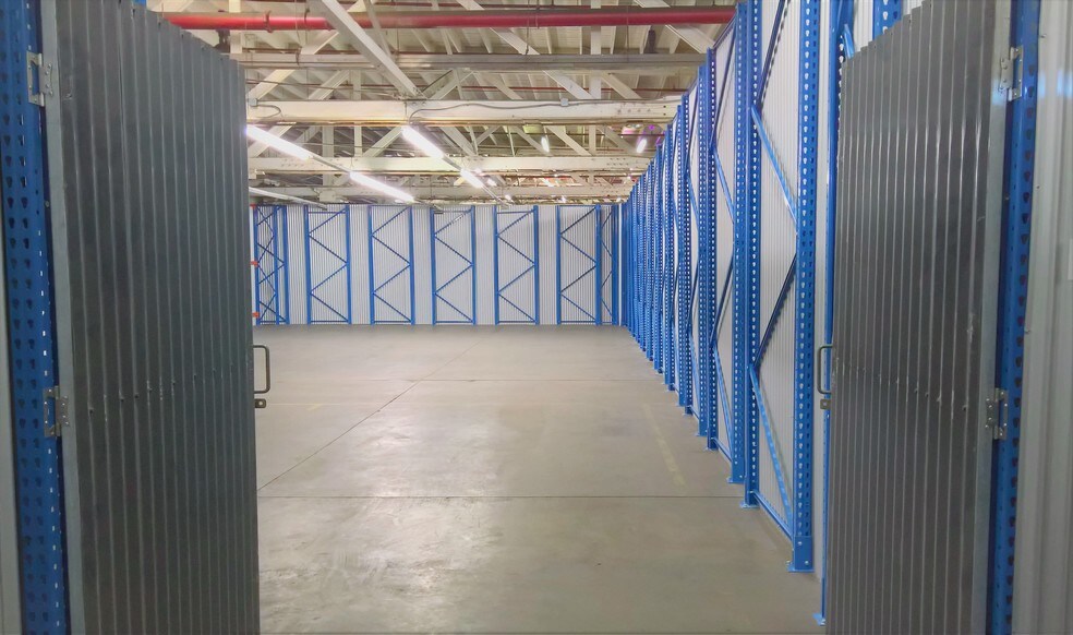 1919 Vineburn Ave, Los Angeles, CA en alquiler - Foto del edificio - Imagen 1 de 22