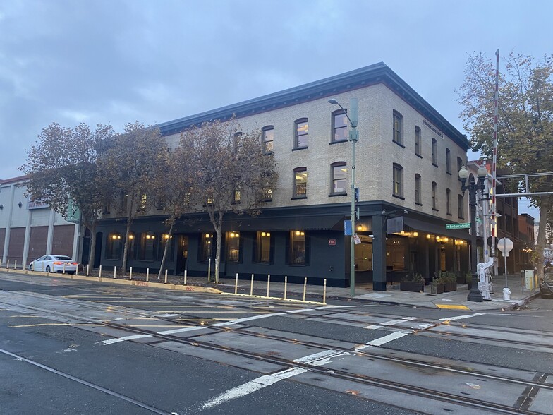 101 Broadway, Oakland, CA en alquiler - Foto del edificio - Imagen 1 de 10