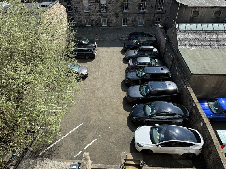 50 Melville St, Edinburgh en alquiler - Foto del edificio - Imagen 3 de 17