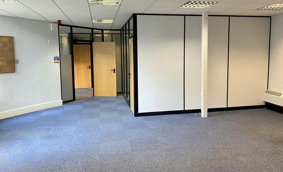 Oficina en Peterborough en alquiler - Foto del interior - Imagen 3 de 4