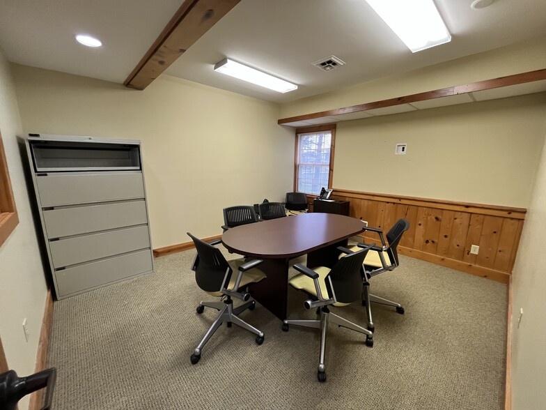 2070 Wisconsin Ave, Grafton, WI en venta - Foto del interior - Imagen 3 de 10