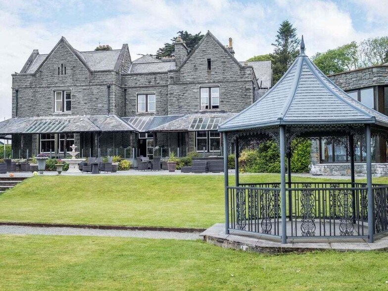 A497 Main Rd, Criccieth en venta - Foto del edificio - Imagen 3 de 20