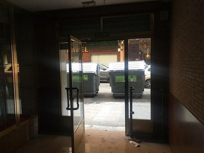 Más detalles de Calle Pedro Antonio de Alarcón, 55, Granada - Local en alquiler