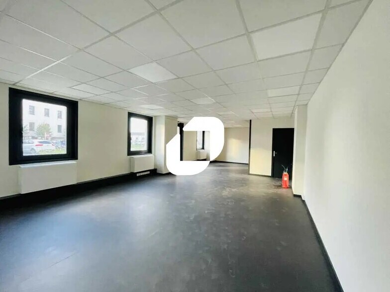 11-13 Chemin De L'Industrie, Dardilly en alquiler - Foto del edificio - Imagen 3 de 16