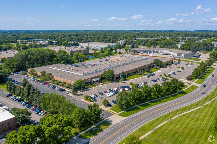 10900 Hampshire Ave S, Bloomington, MN en alquiler - Foto del edificio - Imagen 2 de 16