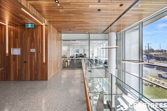 545 Blackburn Rd, MOUNT WAVERLEY en alquiler Foto del interior- Imagen 1 de 5